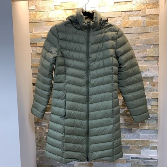 Patagonia Silent 700 Fill Power Down Hooded Jacket - Picture 3 of 6